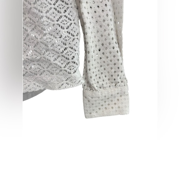 Banana Republic White Lace Eyelet Long Sleeve Blouse with attached cami size XS - Picture 4 of 8